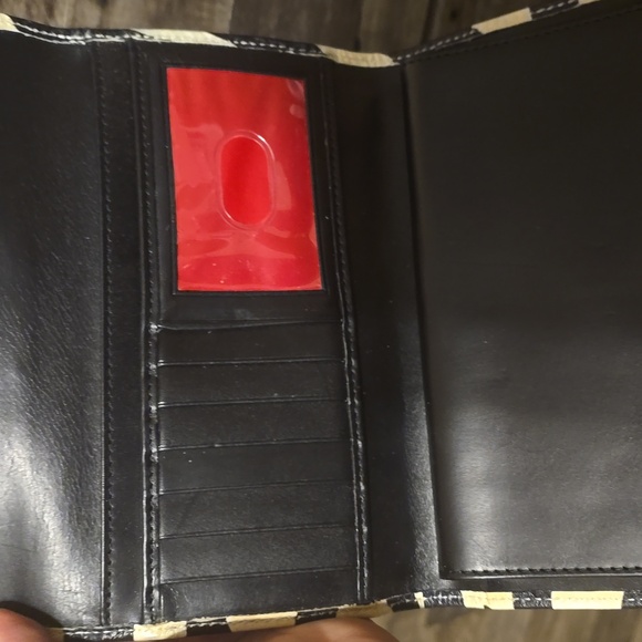 Wallet - Picture 5 of 5